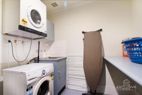 Deluxe Three-Bedroom Two-Bathroom Apartment