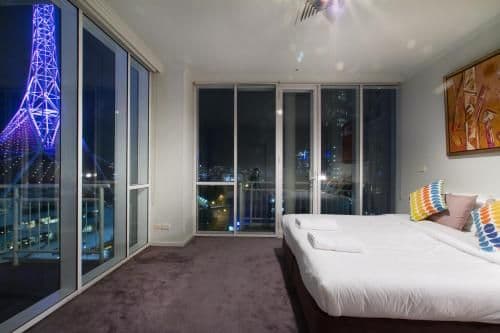 Deluxe Three-Bedroom Two-Bathroom Apartment