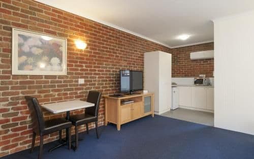 Deluxe Suite with Spa Bath