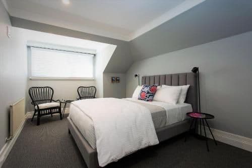 Deluxe Queen Room