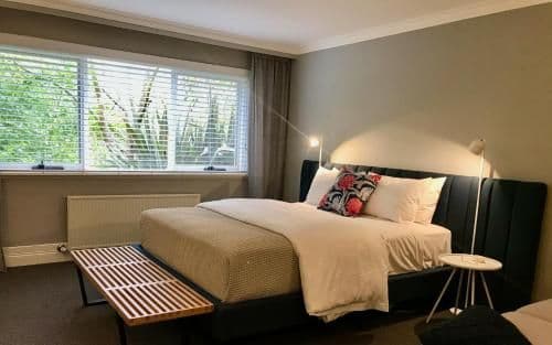 Deluxe Queen Room