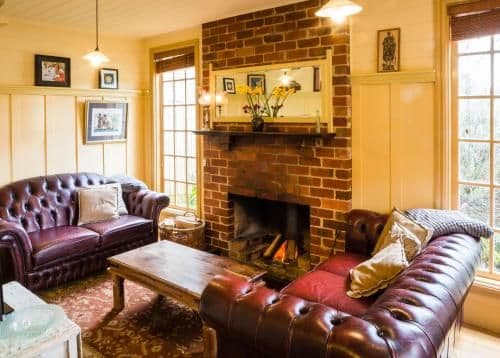 Two-Bedroom Cottage with Spa Bath