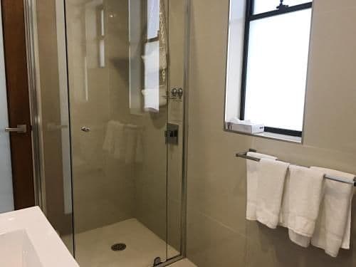 Deluxe Two-Bedroom Apartment - Unit 2