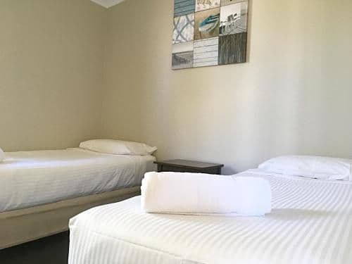 Deluxe Two-Bedroom Apartment - Unit 5