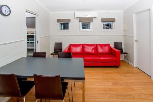 Two-Bedroom Cottage - Kingfisher