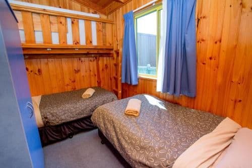 Two-Bedroom Cottage with Spa Bath - Sandpiper