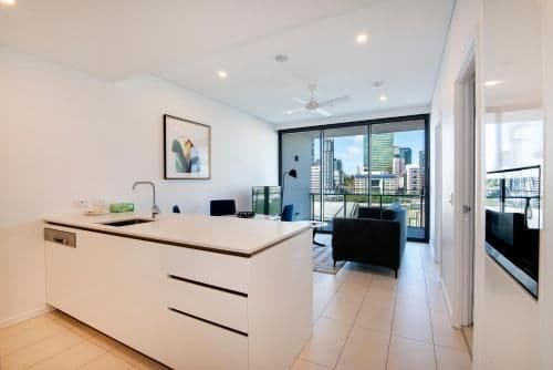 One-Bedroom Apartment with City View