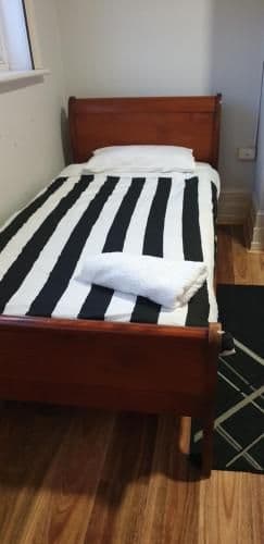 Deluxe Queen Suite