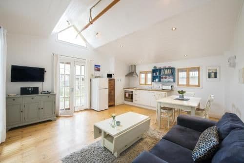 Scarborough Two-Bedroom Chalet with Spa Bath