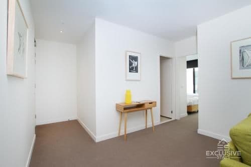Deluxe Two-Bedroom Two-Bathroom Apartment