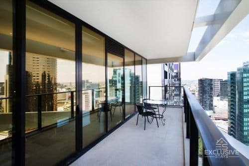 Deluxe Two-Bedroom Two-Bathroom Apartment