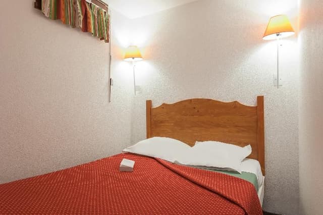 APARTMENT CAPACITY 6
