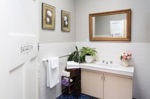 Budget Double Room with Shared Bathroom