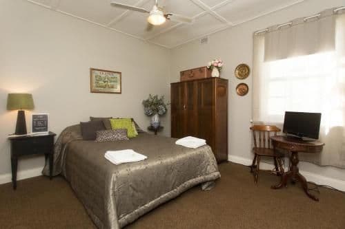 Queen Room with Shared Bathroom
