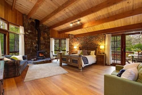 Deluxe Suite with Spa Bath