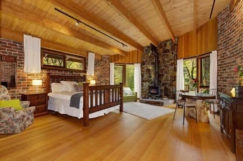 Deluxe Suite with Spa Bath