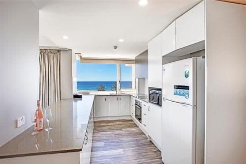 Superior Two-Bedroom Apartment with Aircon & Ocean View