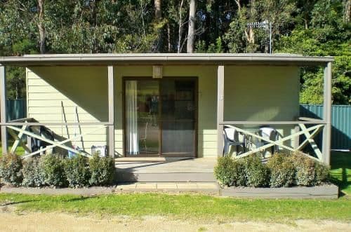 Cabin with Shared Bathroom