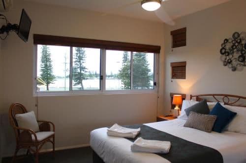 Deluxe Two-Bedroom Apartment with Water Views