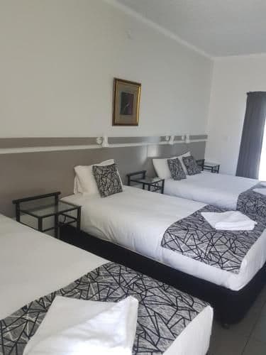 Deluxe Family Room