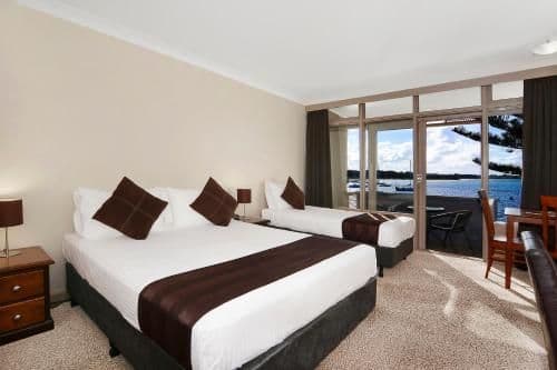 Superior Twin Room - Waterfront