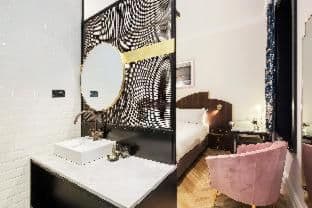 Room #382265919