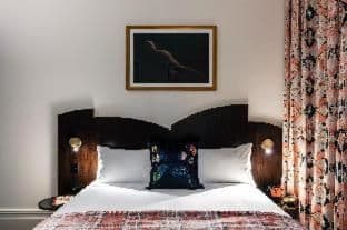 Room #382265924
