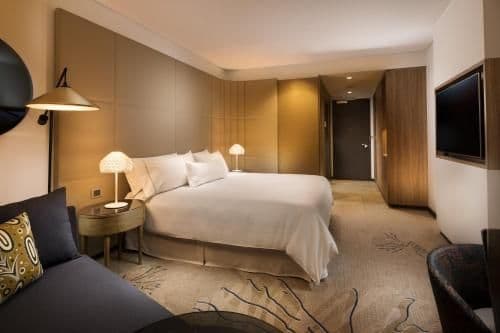 Club King Room with City View - Executive Level