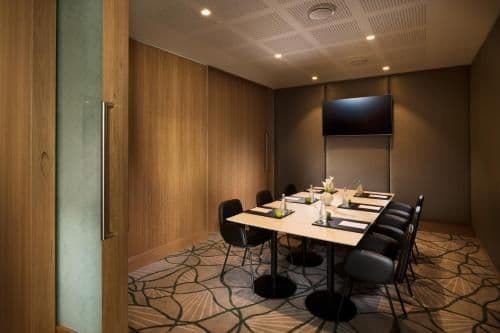 Club King Room with City View - Executive Level
