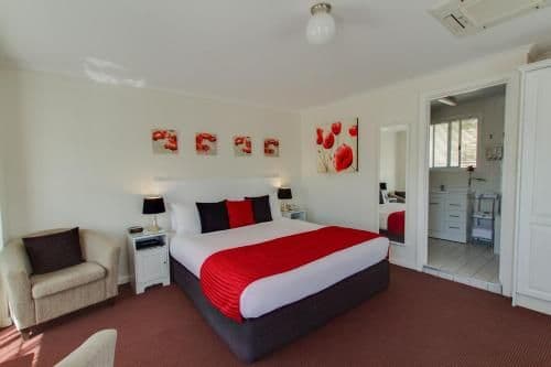 King Room with Spa Bath
