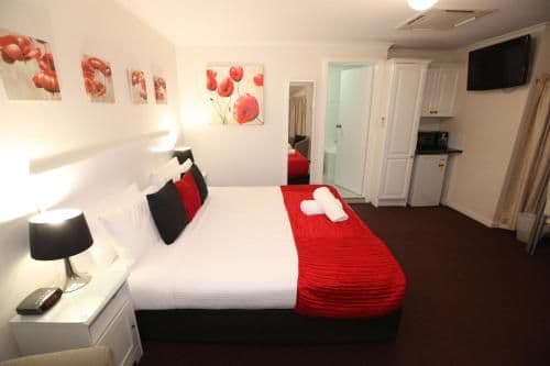 King Room with Spa Bath