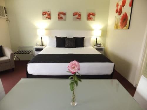 King Room with Spa Bath