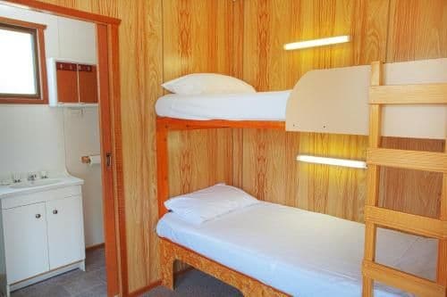 Economy Cabin - Sleeps 4