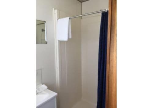 Economy Cabin - Sleeps 2