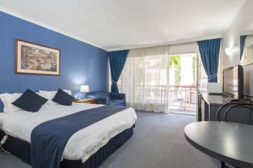 Standard Queen Room