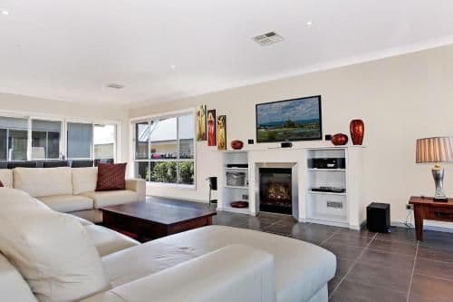 Four-Bedroom Holiday Home