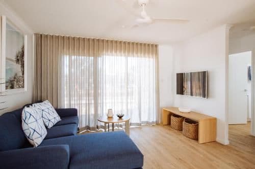 Double or Twin Room with Sea View
