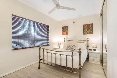 Superior One-Bedroom Apartment