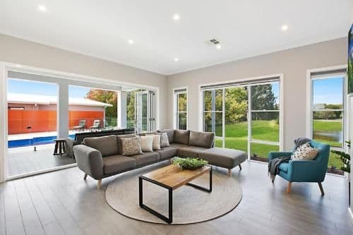 Four-Bedroom Holiday Home