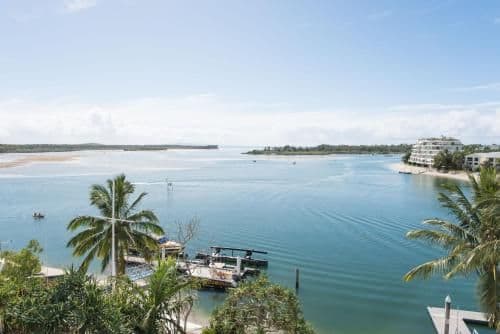 Luxury Two-Bedroom Apartment - Water Front