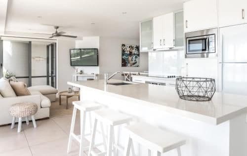 Deluxe Two-Bedroom Apartment - Water Front
