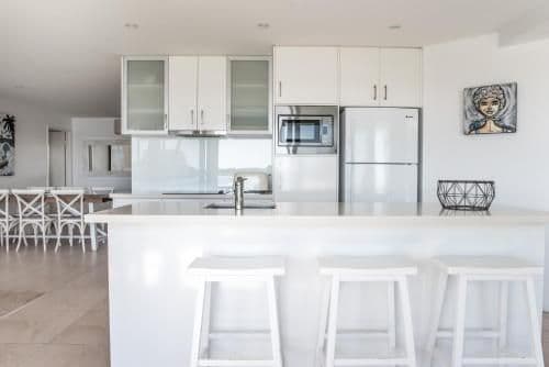 Deluxe Two-Bedroom Apartment - Water Front