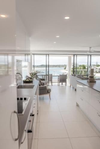 Luxury Two-Bedroom Apartment - Water Front