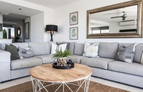 Deluxe Three-Bedroom Townhouse - Waterfront
