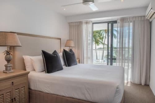 Deluxe Three-Bedroom Townhouse - Waterfront