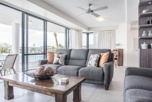 Deluxe Two-Bedroom Apartment - Water Front
