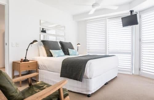 Two-Bedroom Apartment - Water Front