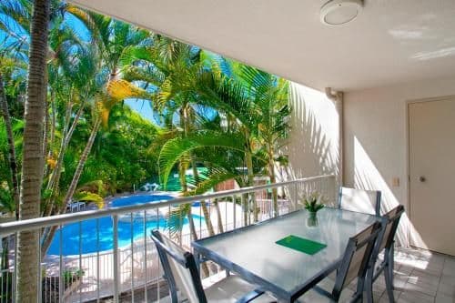 Deluxe Two-Bedroom Apartment with Garden View