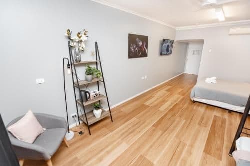Quadruple Room with Private Bathroom