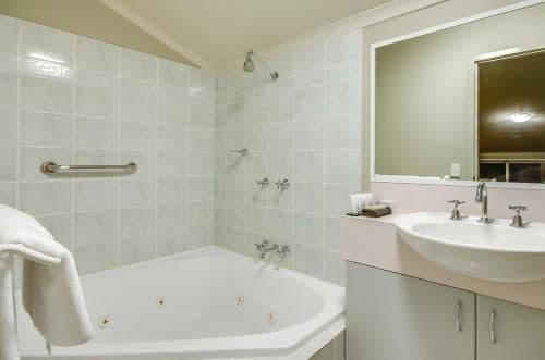 Executive Two-Bedroom Apartment - Split Level